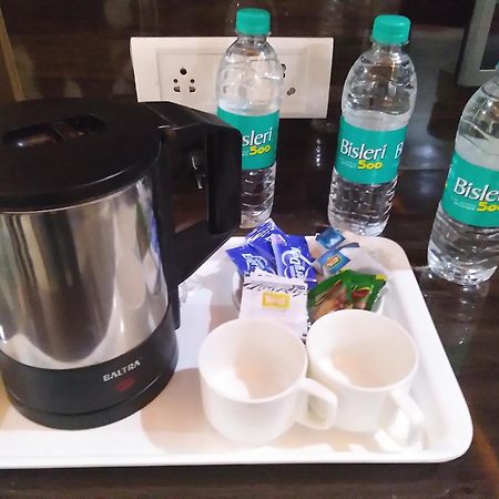 Hotel Karan Vilas Agra  Bagian luar foto